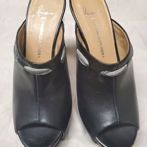Donald Pliner NWOB Stiletto peep-toe slide